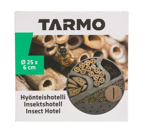Tarmo Insektshotell, runt