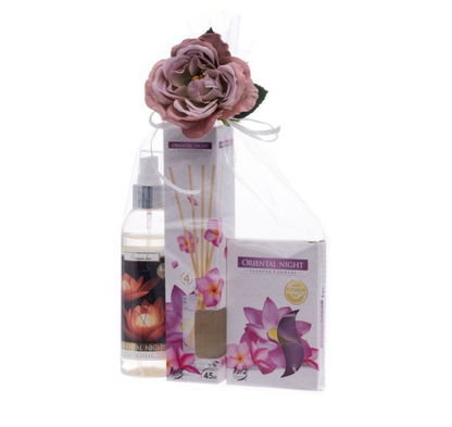Presentförpackning med doftljus och rumsdoft sortiment